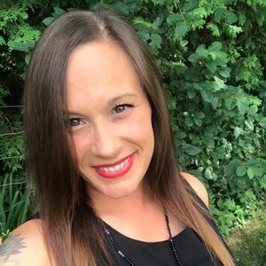 Meet your Posher, Angela